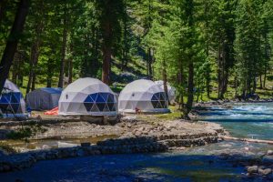 Les campings situés dans le Gard, alliant l'accès à une rivière et une piscine, parfaits pour toute la famille